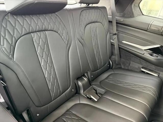 2026 BMW X7 M60i