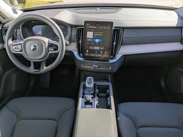 2026 Volvo XC90 Core, B5 AWD Gas (mild hybrid), Gasoline, Bright, 7 Seats