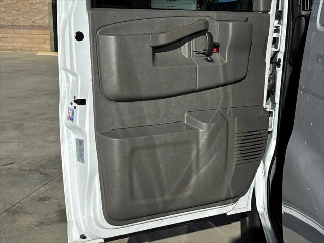 2025 GMC Savana Cargo RWD 2500 Regular Wheelbase Work Van