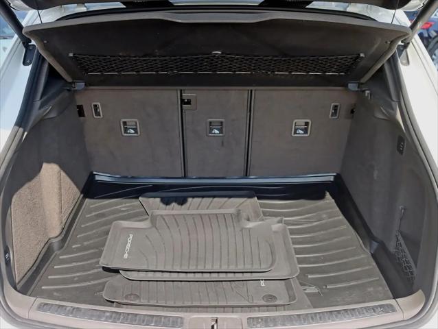 2018 Porsche Macan Sport Edition