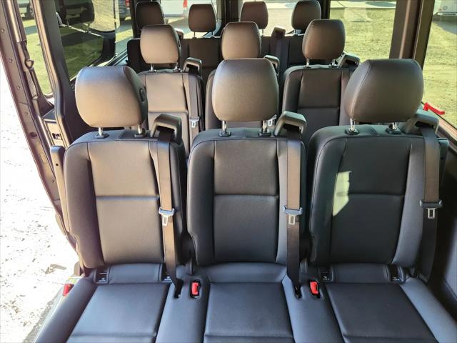 2025 Mercedes-Benz Sprinter 2500 Standard Roof 4-Cyl Diesel HO Select