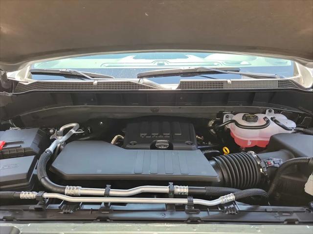 2026 Chevrolet Silverado 1500 4WD Crew Cab Short Bed Custom