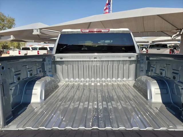 2026 Chevrolet Silverado 1500 4WD Crew Cab Short Bed Custom
