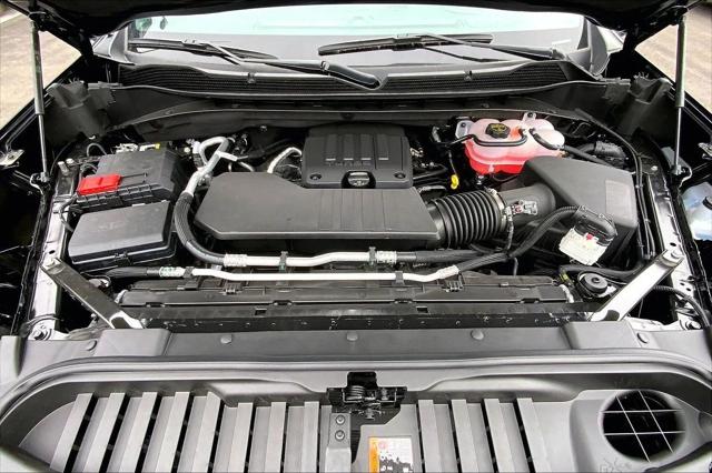 2026 Chevrolet Silverado 1500 4WD Crew Cab Short Bed Custom Trail Boss