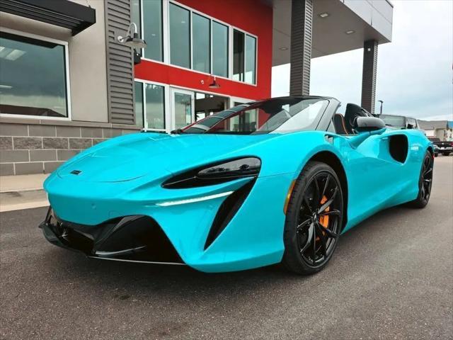 2025 McLaren Artura Performance