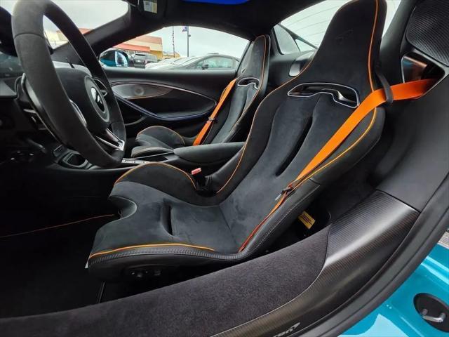 2025 McLaren Artura Performance