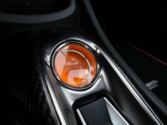 2025 McLaren Artura Performance