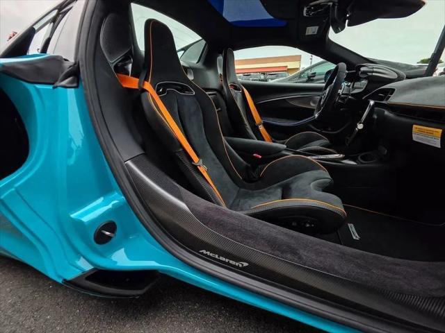 2025 McLaren Artura Performance
