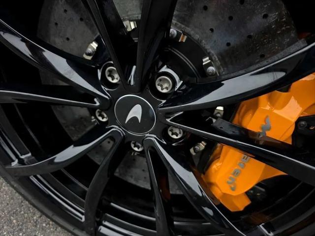 2025 McLaren Artura Performance