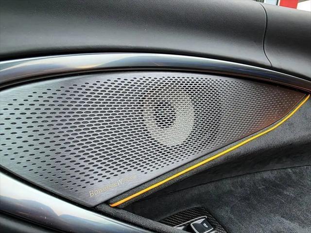 2025 McLaren Artura Performance