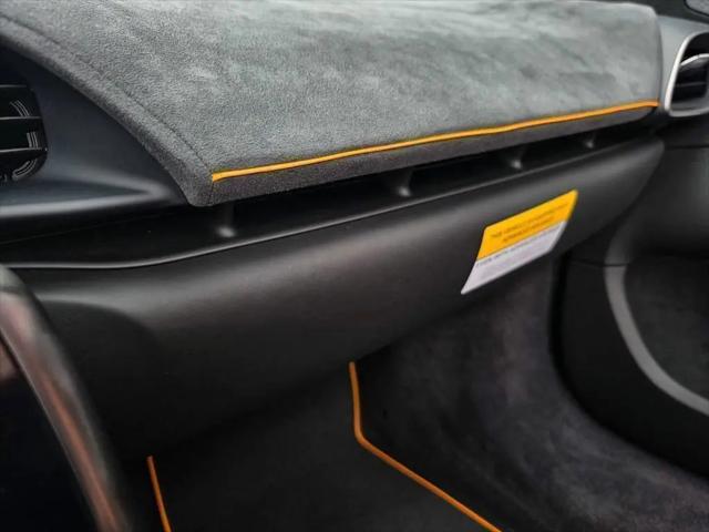 2025 McLaren Artura Performance