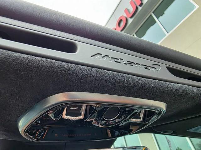 2025 McLaren Artura Performance
