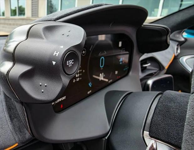 2025 McLaren Artura Performance