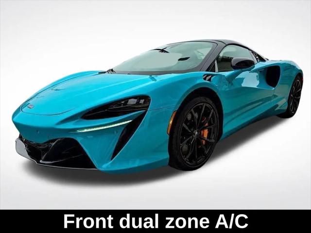 2025 McLaren Artura Performance