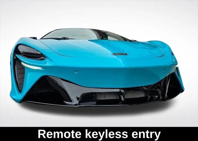 2025 McLaren Artura Performance