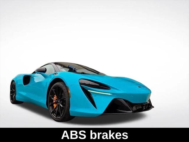 2025 McLaren Artura Performance