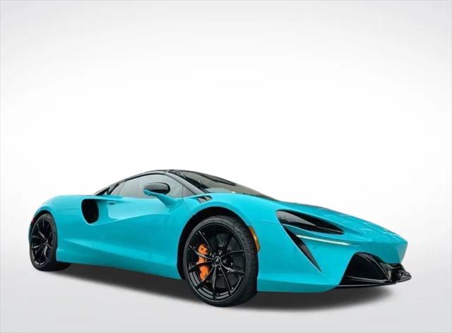2025 McLaren Artura Performance