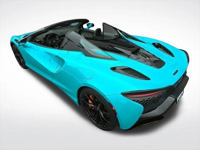 2025 McLaren Artura Performance