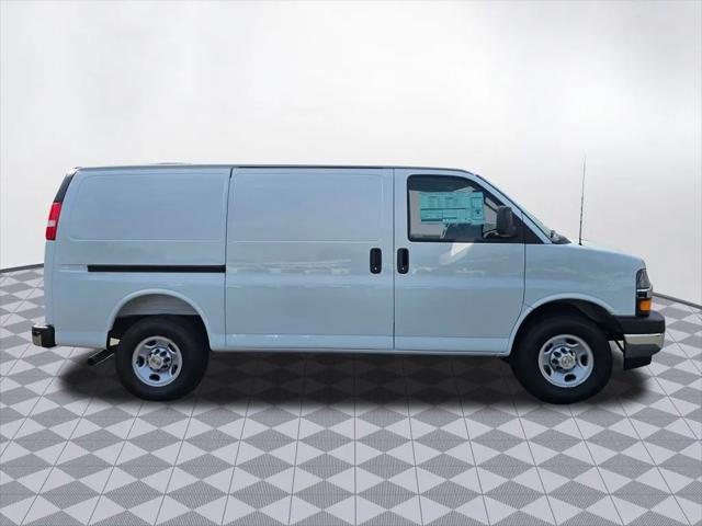 2025 Chevrolet Express Cargo Van RWD 2500 Regular Wheelbase WT