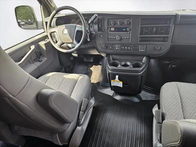 2025 Chevrolet Express Cargo Van RWD 2500 Regular Wheelbase WT