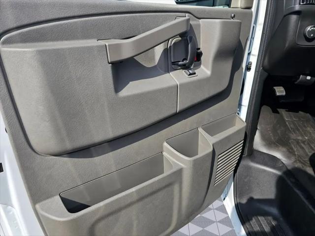 2025 Chevrolet Express Cargo Van RWD 2500 Regular Wheelbase WT