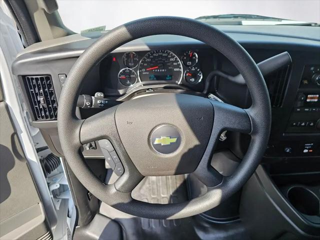2025 Chevrolet Express Cargo Van RWD 2500 Regular Wheelbase WT