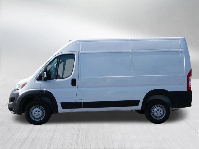 2026 Ram ProMaster 2500 Cargo Van Tradesman High Roof 136" WB w/Pass Seat