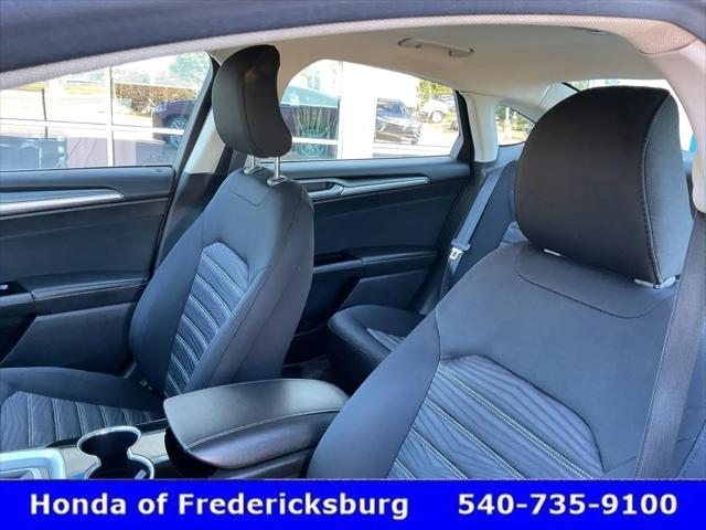 2016 Ford Fusion SE