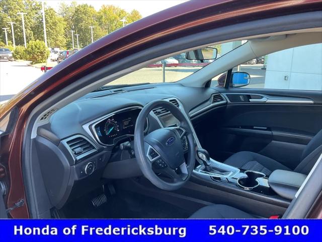 2016 Ford Fusion SE