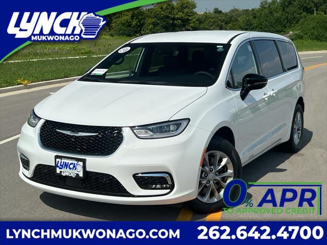 2026 Chrysler Pacifica Select AWD for sale in Mukwonago, WI