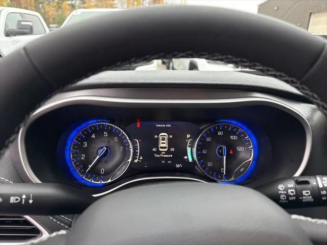 2026 Chrysler Pacifica Select AWD