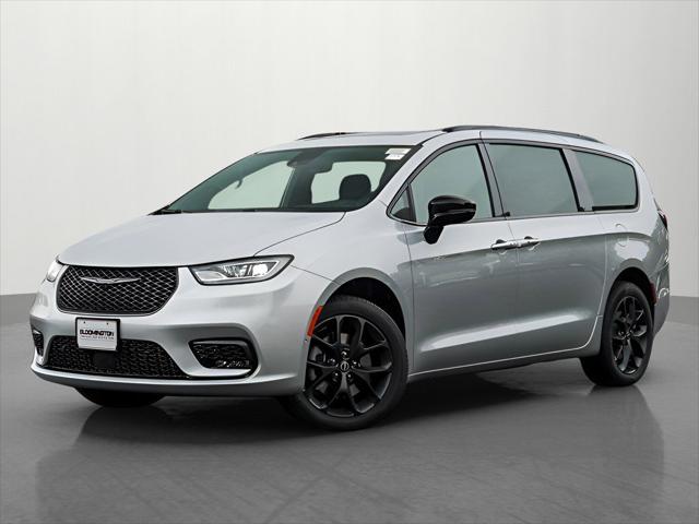 2026 Chrysler Pacifica PACIFICA LIMITED AWD