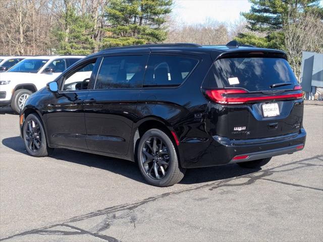 2026 Chrysler Pacifica Limited AWD