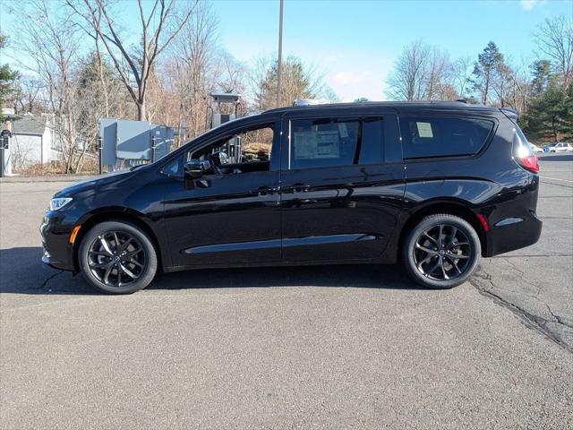 2026 Chrysler Pacifica Limited AWD