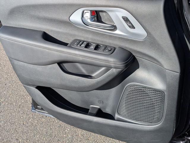 2026 Chrysler Pacifica Limited AWD