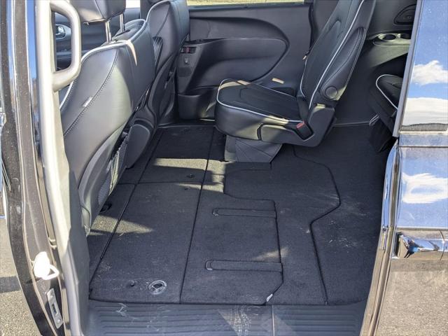 2026 Chrysler Pacifica Limited AWD