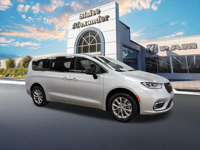 2026 Chrysler Pacifica PACIFICA SELECT AWD