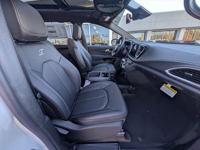 2026 Chrysler Pacifica PACIFICA SELECT