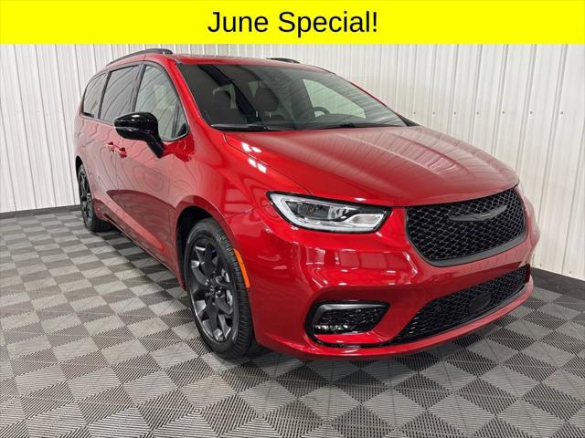 2026 Chrysler Pacifica Limited for sale in Celina, OH