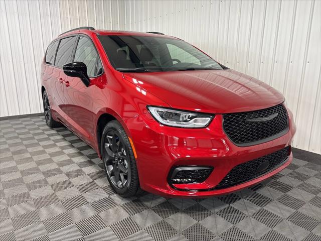 2026 Chrysler Pacifica Limited for sale in Celina, OH