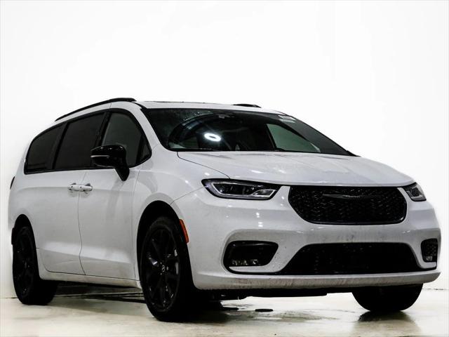2026 Chrysler Pacifica PACIFICA LIMITED AWD
