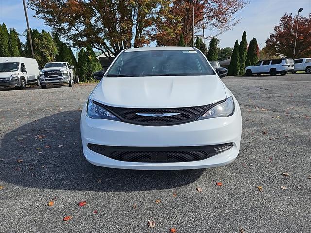 2026 Chrysler Voyager VOYAGER LX 2026 Chrysler Voyager VOYAGER LX