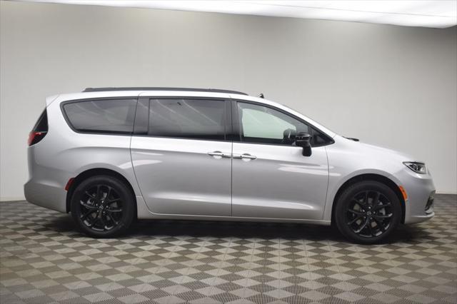 2026 Chrysler Pacifica PACIFICA LIMITED AWD