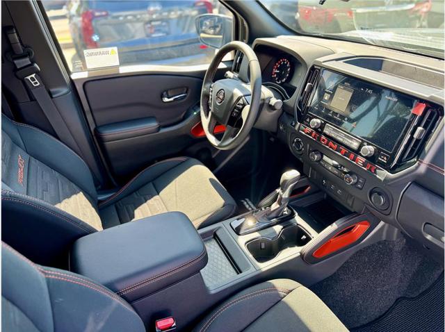 2025 Nissan Frontier Crew Cab PRO-4X 4x4