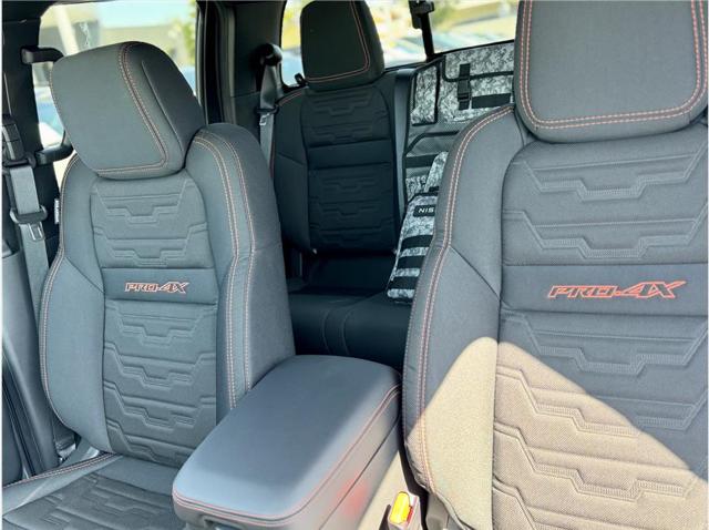 2025 Nissan Frontier Crew Cab PRO-4X 4x4