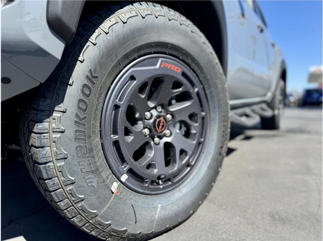 2025 Nissan Frontier Crew Cab PRO-4X 4x4
