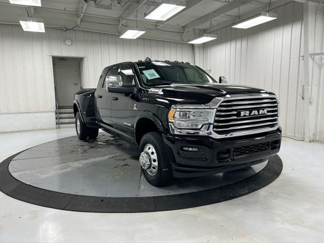 2024 RAM 3500 Limited Longhorn Mega Cab 4x4 64 Box