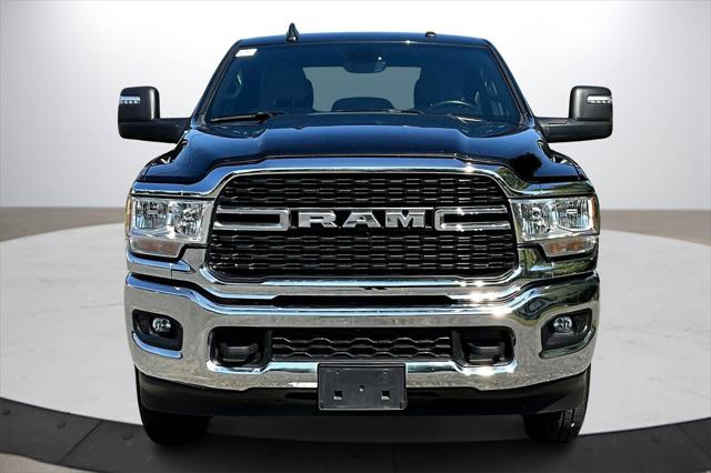 2024 RAM 2500 Big Horn Crew Cab 4x4 64 Box