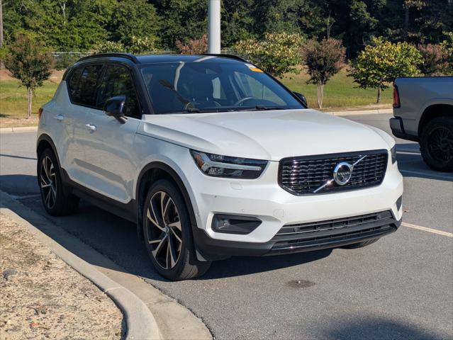 2021 Volvo XC40 T4 R-Design