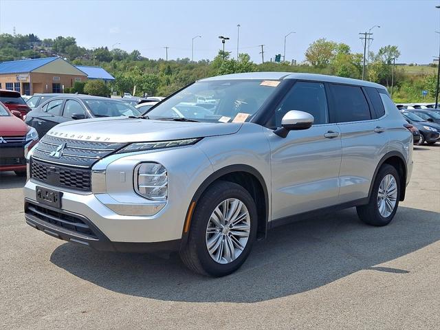 2024 Mitsubishi Outlander ES 2.5 S-AWC 2024 Mitsubishi Outlander ES 2.5 S-AWC